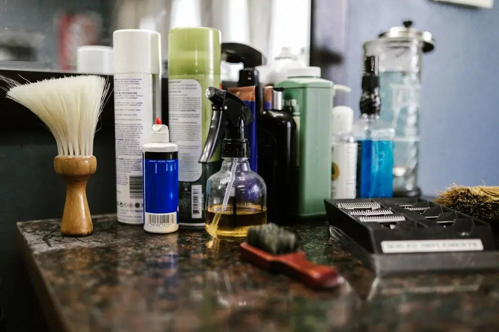 Rafraîchissements haut de gamme servis au salon